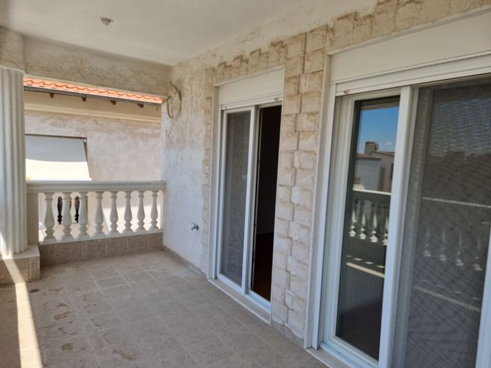 Image No.20-3 Bed Maisonette for sale