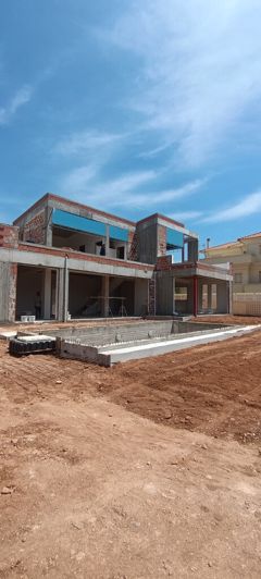 Image No.2-4 Bed Villa for sale