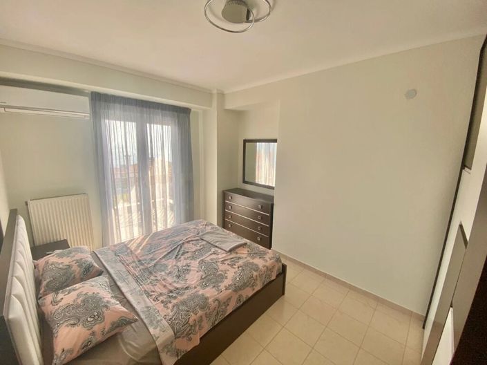 Image No.10-3 Bed Maisonette for sale