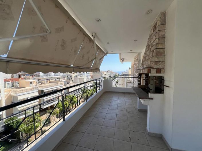Image No.1-3 Bed Maisonette for sale