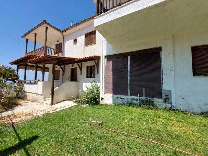 Image No.23-3 Bed Maisonette for sale