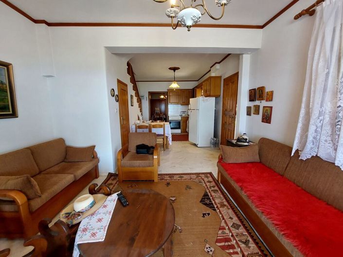 Image No.8-3 Bed Maisonette for sale