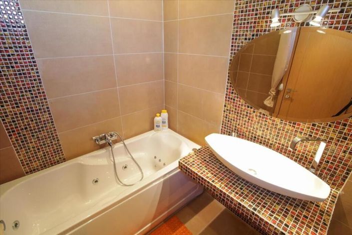 Image No.18-5 Bed Villa for sale