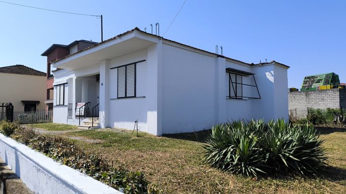 Image No.1-3 Bed Property for sale