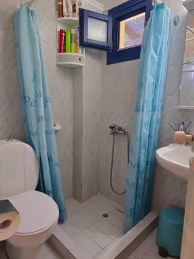 Image No.12-1 Bed Property for sale