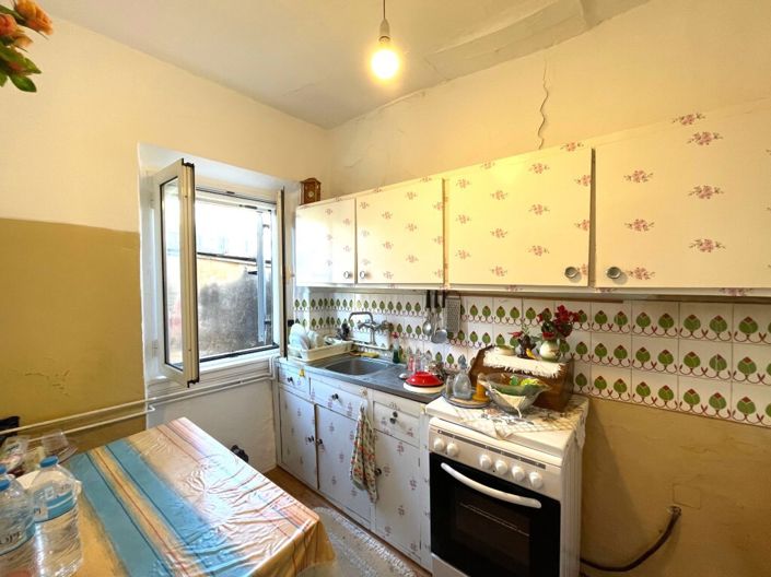 Image No.23-2 Bed Flat for sale