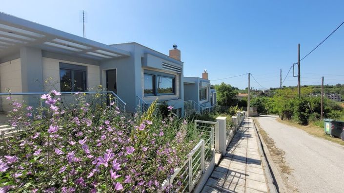 Image No.1-4 Bed Maisonette for sale