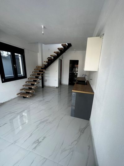 Image No.19-2 Bed Maisonette for sale