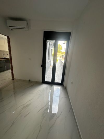 Image No.24-2 Bed Maisonette for sale