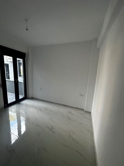 Image No.26-2 Bed Maisonette for sale