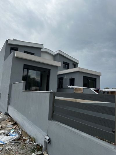 Image No.4-2 Bed Maisonette for sale