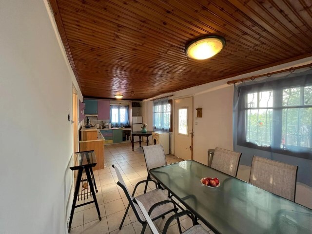 Image No.10-4 Bed Property for sale