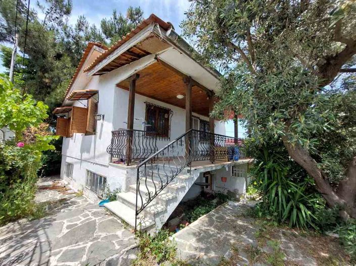 Image No.2-4 Bed Property for sale