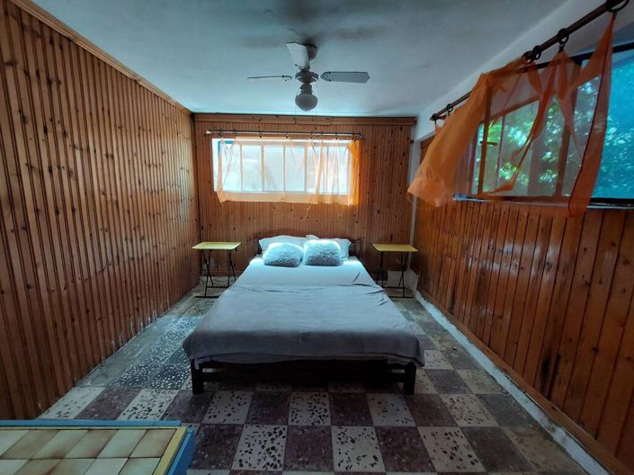 Image No.24-4 Bed Property for sale