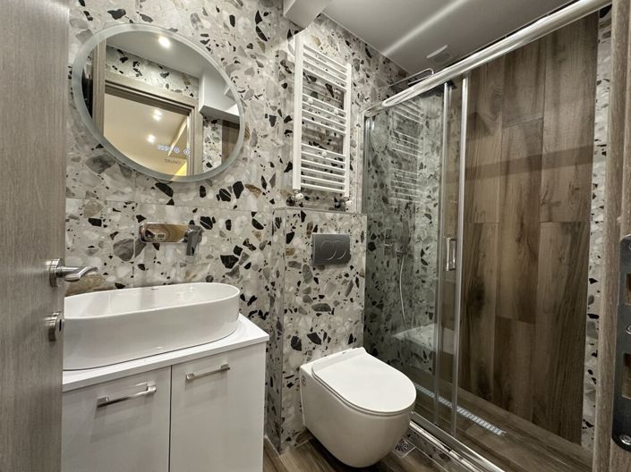 Image No.5-Flat for sale