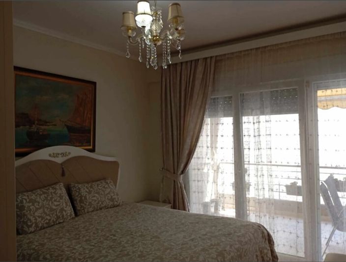 Image No.5-2 Bed Flat for sale