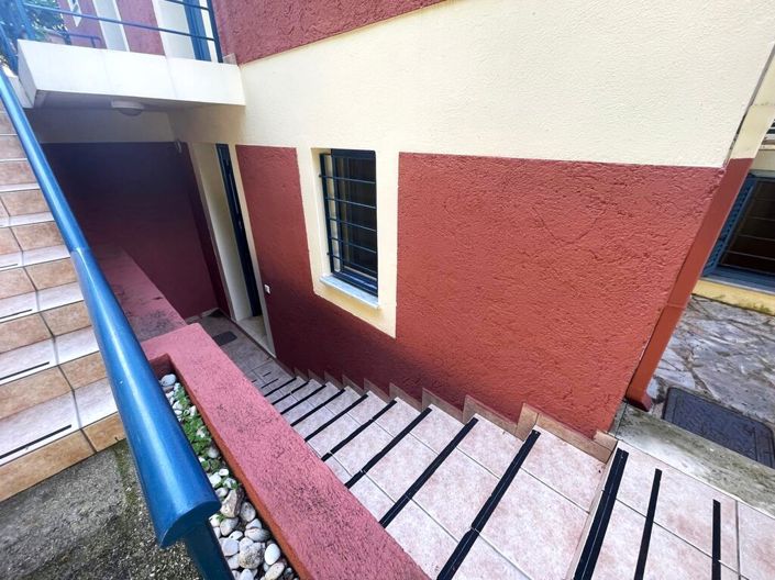 Image No.8-1 Bed Flat for sale