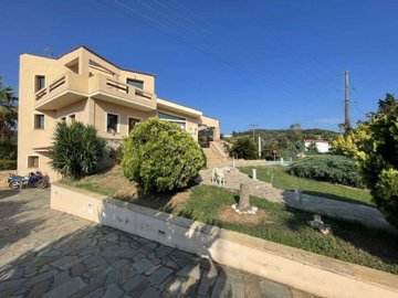 Photo 3 - Villa 310 m² in Eastern Macedonia and Thrace