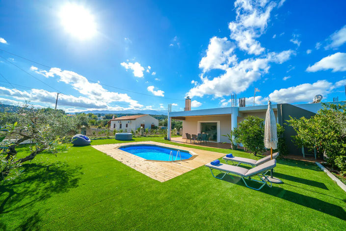 Image No.1-3 Bed Villa for sale