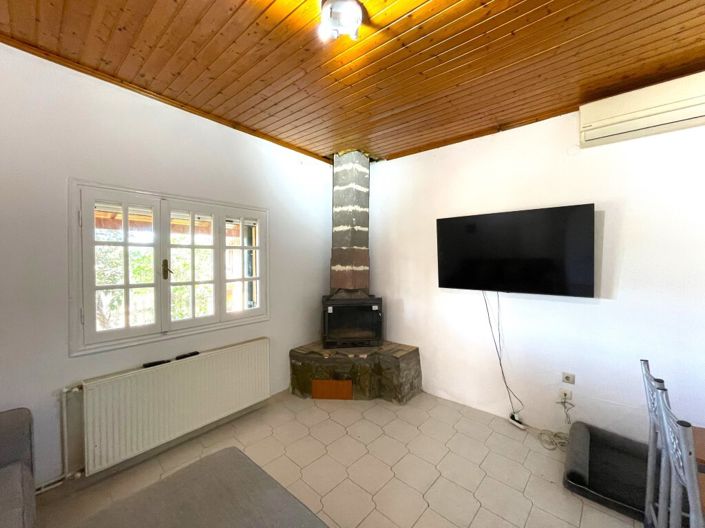 Image No.19-2 Bed Property for sale