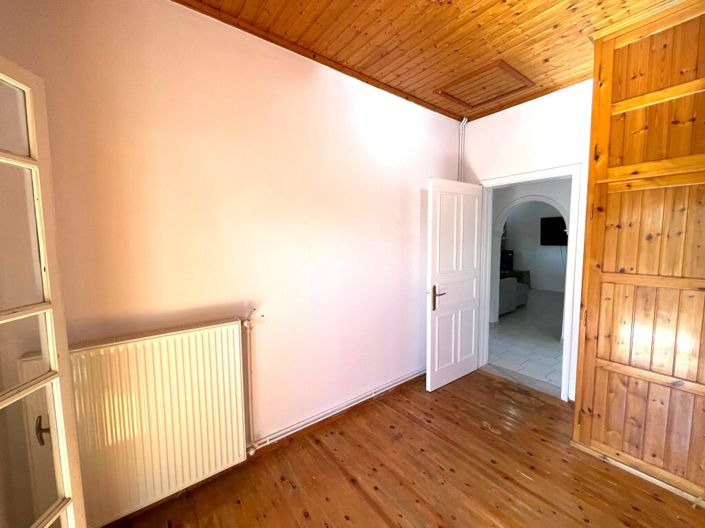 Image No.29-2 Bed Property for sale