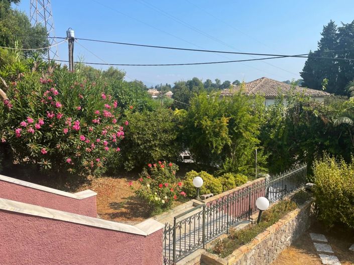 Image No.23-3 Bed Flat for sale