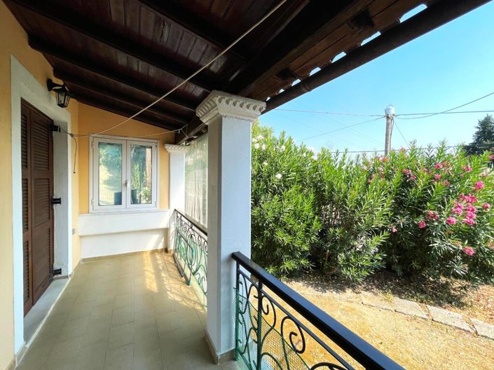 Image No.27-3 Bed Flat for sale