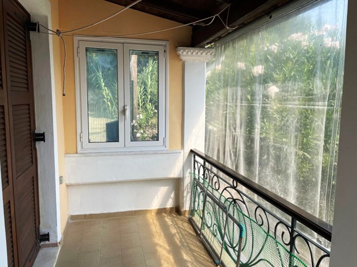 Image No.28-3 Bed Flat for sale