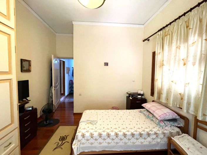 Image No.30-3 Bed Flat for sale