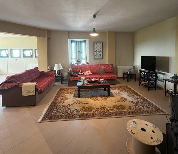 Image No.9-2 Bed Property for sale