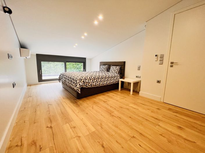 Image No.20-4 Bed Maisonette for sale