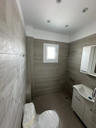 Image No.12-4 Bed Flat for sale