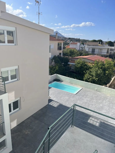 Image No.2-4 Bed Flat for sale