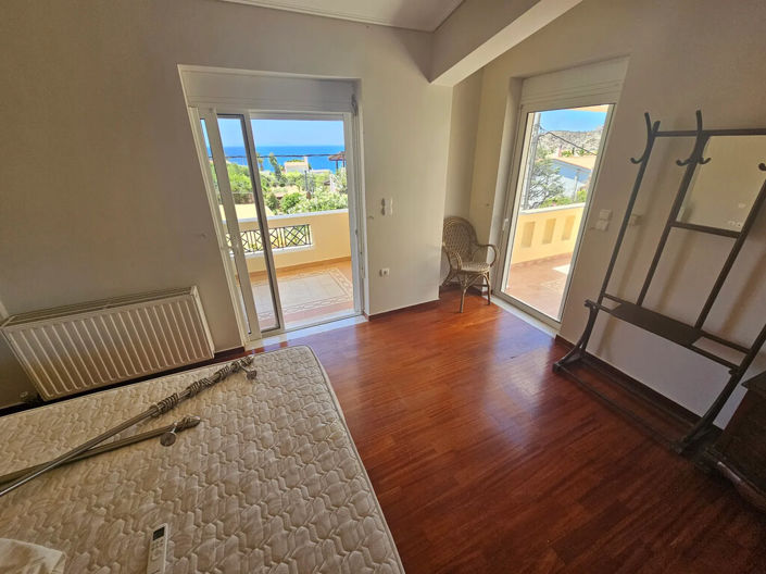 Image No.21-Villa for sale