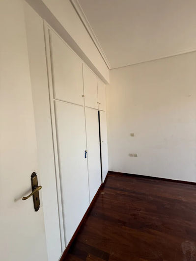 Image No.9-2 Bed Flat for sale