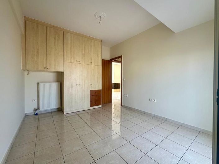 Image No.11-2 Bed Flat for sale