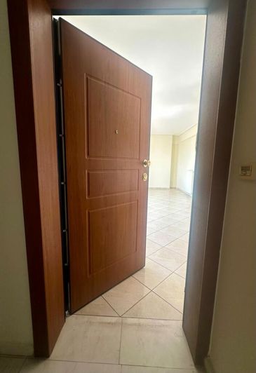 Image No.25-2 Bed Flat for sale