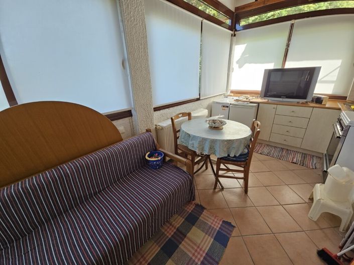 Image No.21-4 Bed Maisonette for sale