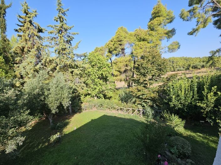 Image No.3-4 Bed Maisonette for sale