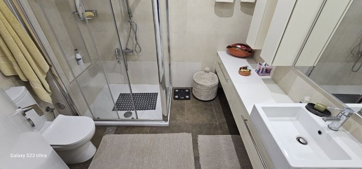 Image No.12-2 Bed Flat for sale