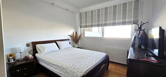 Image No.13-2 Bed Flat for sale