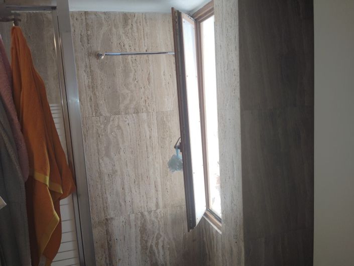 Image No.19-3 Bed Flat for sale