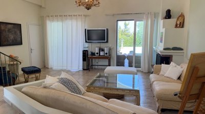Photo 9 - Villa 300 m² in Central Macedonia