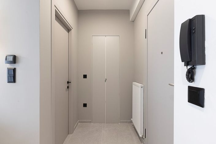 Image No.6-2 Bed Flat for sale