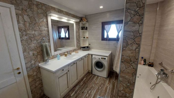 Image No.20-3 Bed Maisonette for sale