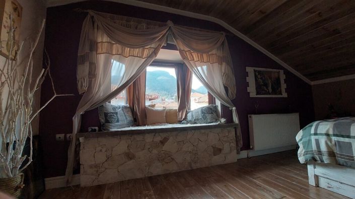 Image No.27-3 Bed Maisonette for sale