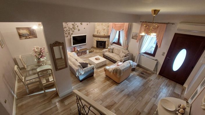 Image No.3-3 Bed Maisonette for sale