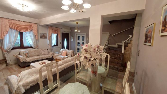 Image No.5-3 Bed Maisonette for sale