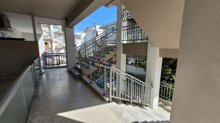 Image No.15-2 Bed Flat for sale