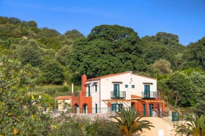 Image No.1-4 Bed Villa for sale